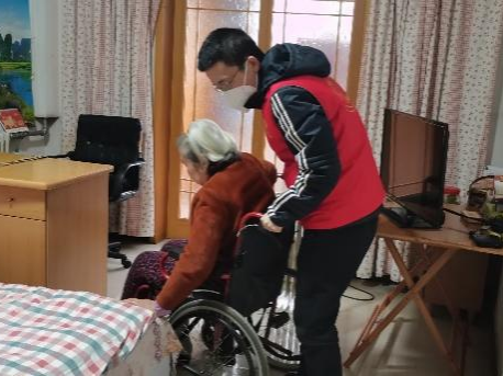 【疫情防控】尽锐出战护我城，，，，，，k1体育麻将胡了先锋在行动 ——集团干手下沉一线系列（二）