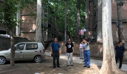 集团副总胡治刚一行前往蝴蝶表厂眷属区举行现场调研